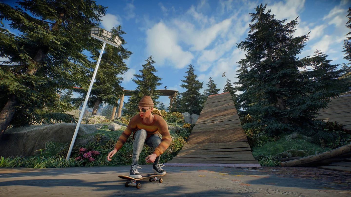 Skate oyununda ağaçların arasında kaykay süren karakter